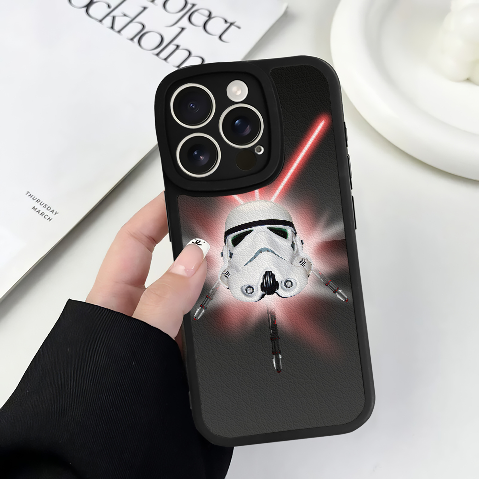 （画像用） スター・ウォーズ Star Wars 【iPhone 16シリーズ対応】シリコンスマホケース（レザー調） 材質：シリコン